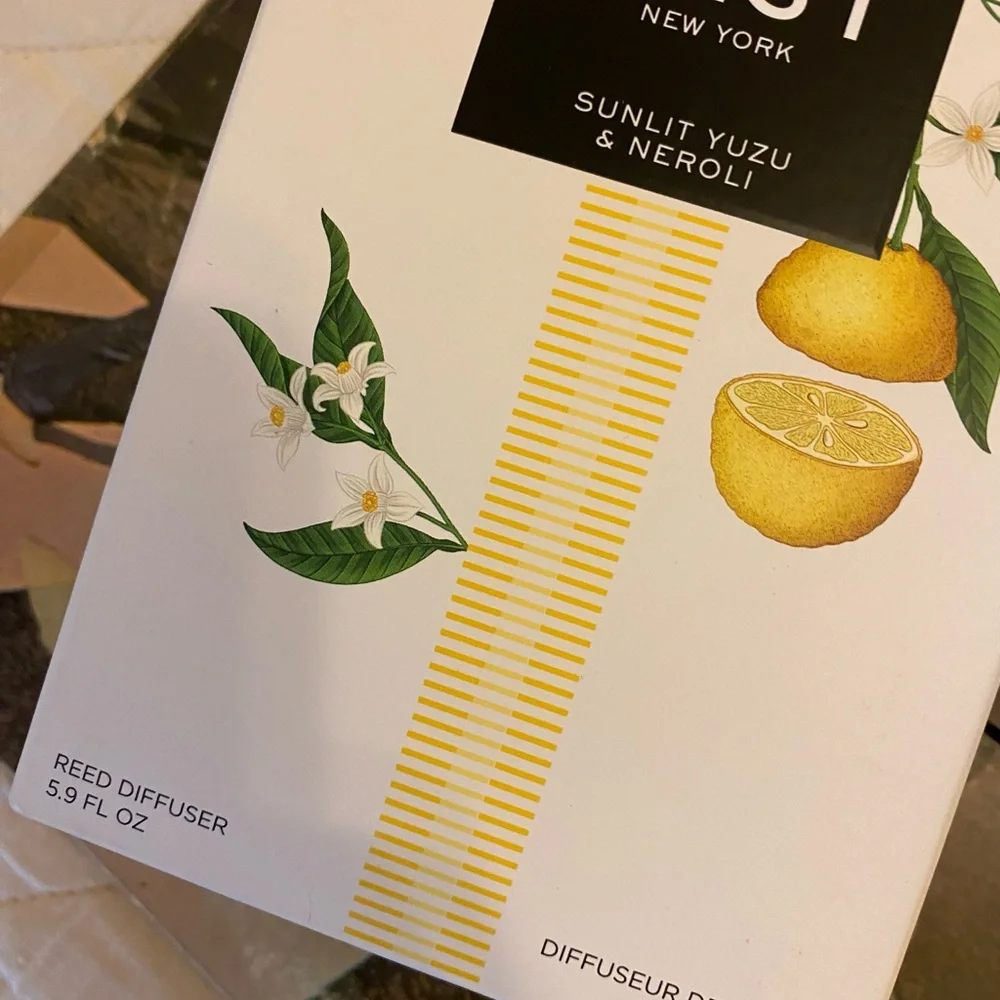 NEST Fragrances Sunlit Yuzu & Neroli Candle and Diffuser Set